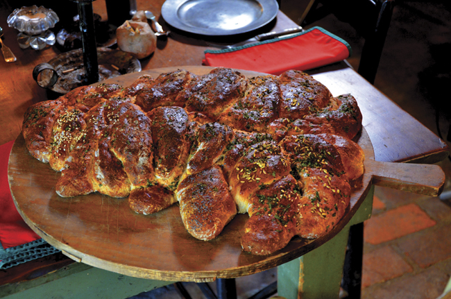 Christmas Tree Bread