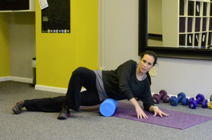 Weekly Exercise: Stretching the IT Band with a Foam Roller