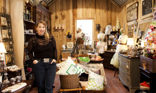 Ellington’s Mercantile Open Saturdays, Selling Art (Photo Gallery)