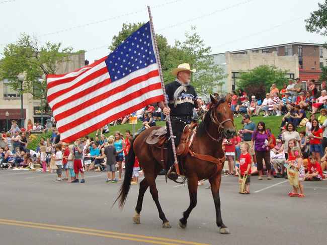 Fourth of July Parade 2013 (Photo Gallery)