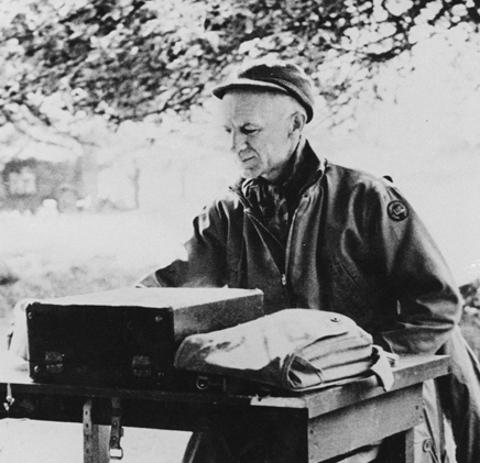 Take a Seat Next to a Legend at New Ernie Pyle Sculpture