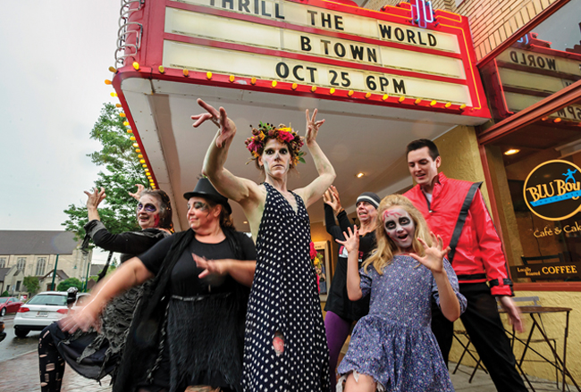 Dance Like a Zombie on Thrill the World Day (Video)