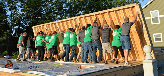 Builder Community & Habitat Unite to Give Low-Income Families New Homes