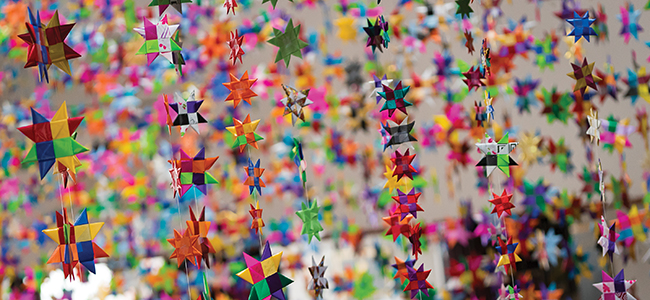 Bloomington Citizens Help Make One Million Stars to End Violence