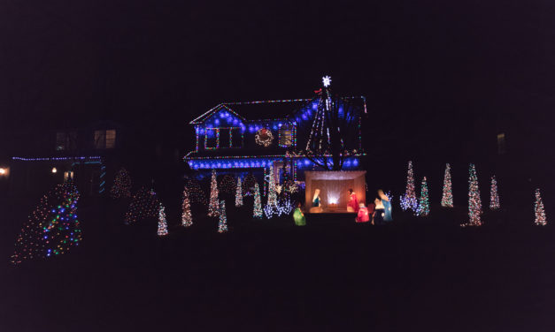 25 of the Best Holiday Light Displays in Bloomington (PHOTO GALLERY)