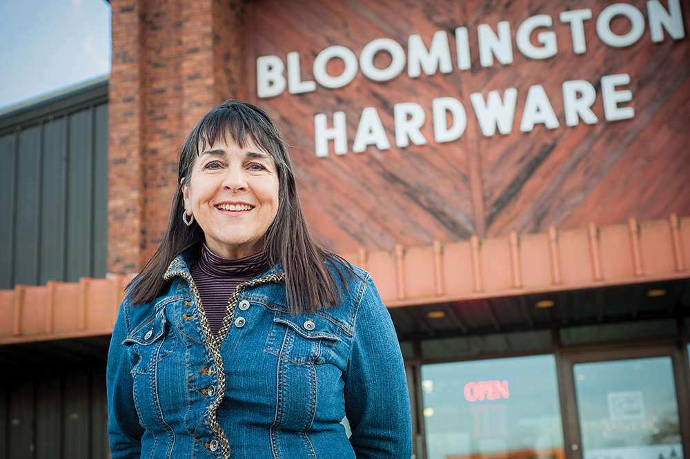 Bloomington Hardware: Offering Services an Online Store Canât