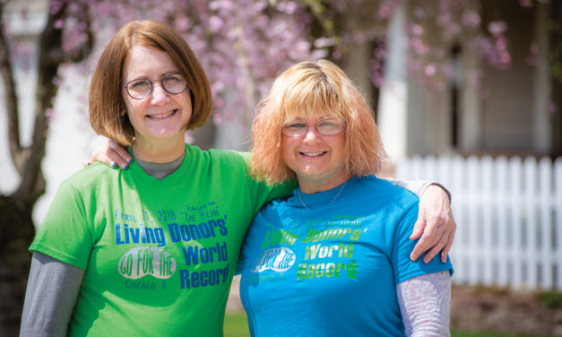 Two Bloomington Women Donate Kidneys, Attend World-Record Gathering of Donors