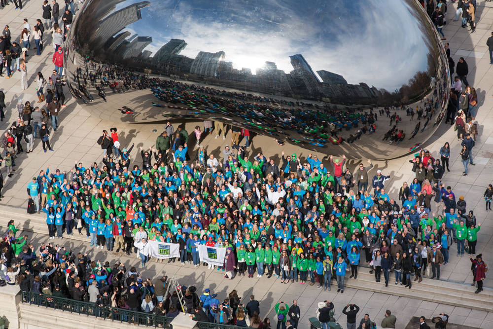 This April get-together at The Bean in Chicago established the Guinness World Record for the most living donors gathered in one spot. Photo by John F. Martin Photography, facebook.com/JFMPhotography