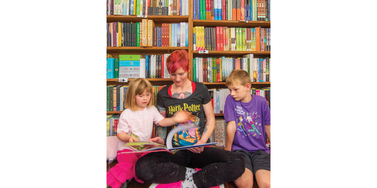 Book-Themed T-Shirts Are Popular at the Book Corner