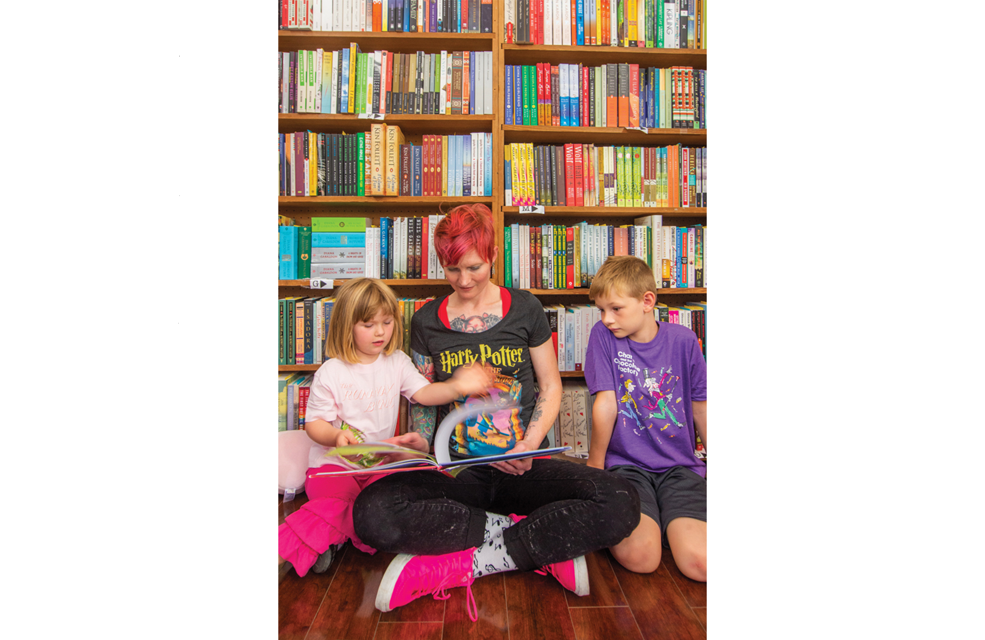 Book-Themed T-Shirts Are Popular at the Book Corner